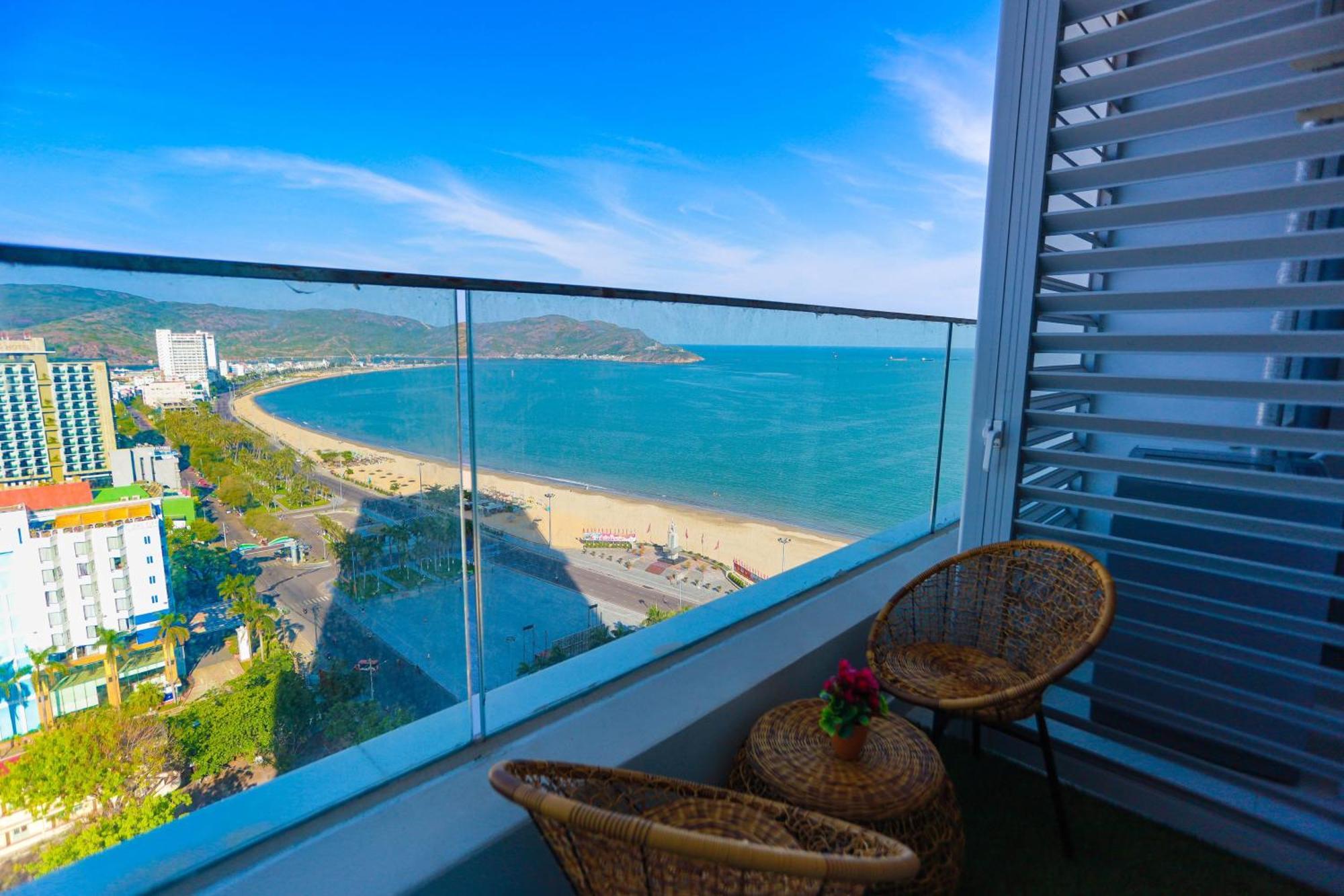Tms Beachfront Apartment Quy Nhon Bay Exterior photo